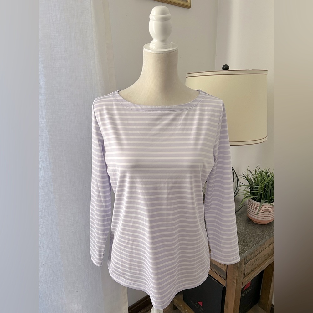 Vineyard Vines performance top